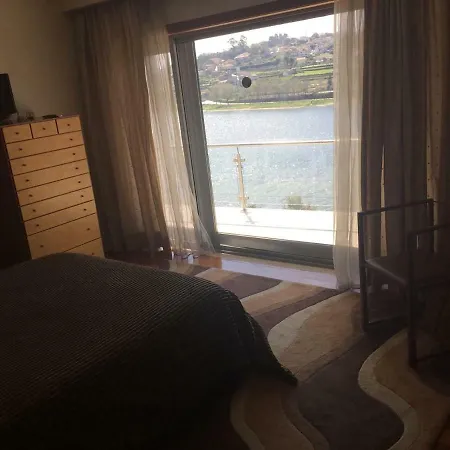 The Douro River House - Oporto *
